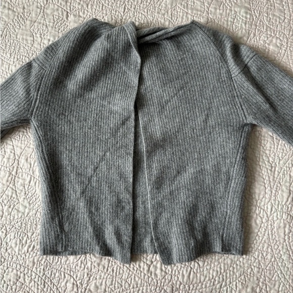 Theory Cashmere Twylina Split Back Sweater - Picture 11 of 11